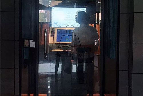 朗讀亭沒(méi)聲音